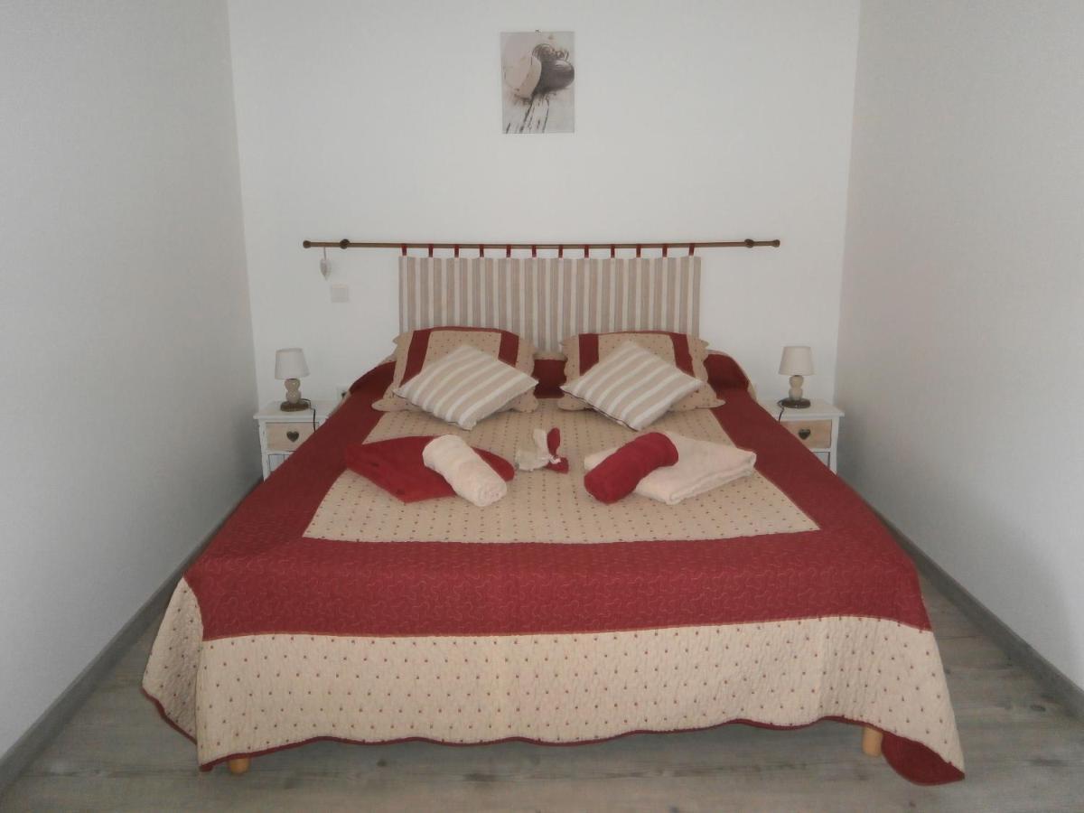 Bed and Breakfast la chomiarde Saint-Médard-de-Presque Exterior foto